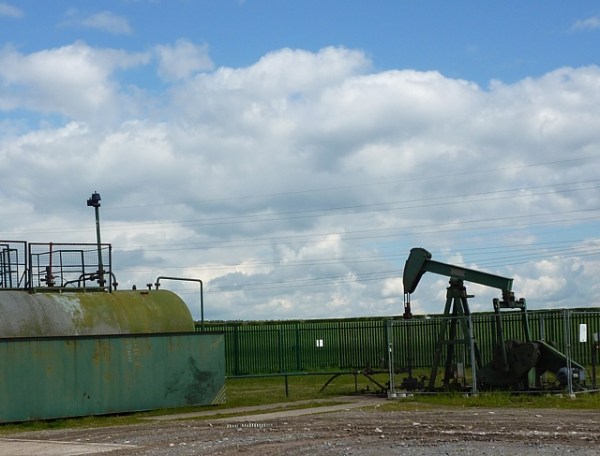 nodding donkey, Bothamsall oilfield, Sherwood Forest l, Sherwood Forest