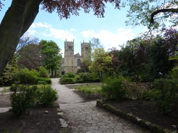 Worksop priory, memorial gardens, worksop, sherwood forest